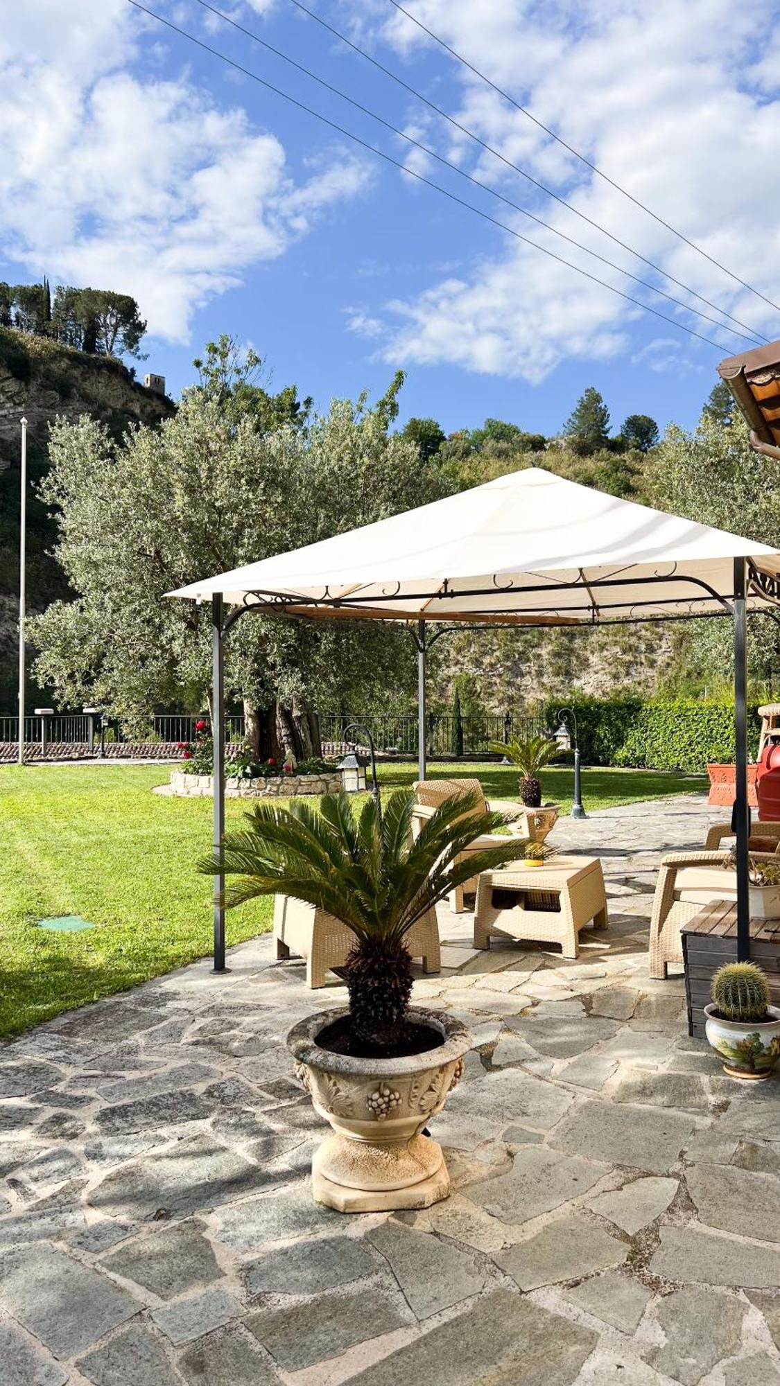 Giardino Sul Fiume Lejlighed Ascoli Piceno Eksteriør billede